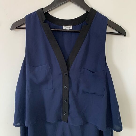 Kismet Navy Layered Flowy Sleeveless Blouse - Picture 2 of 4